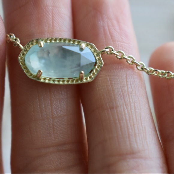 Kendra Scott Jewelry - Kendra Scott Elisa Pendant Necklace